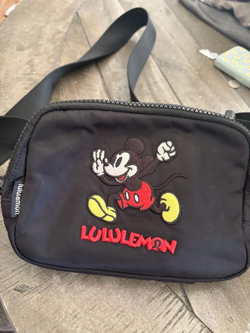 Lululemon Disney Everywhere Belt Bag 1L Mickey in Motion Black